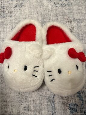 Hello Kitty Cozy Plush Slippers in White and Red